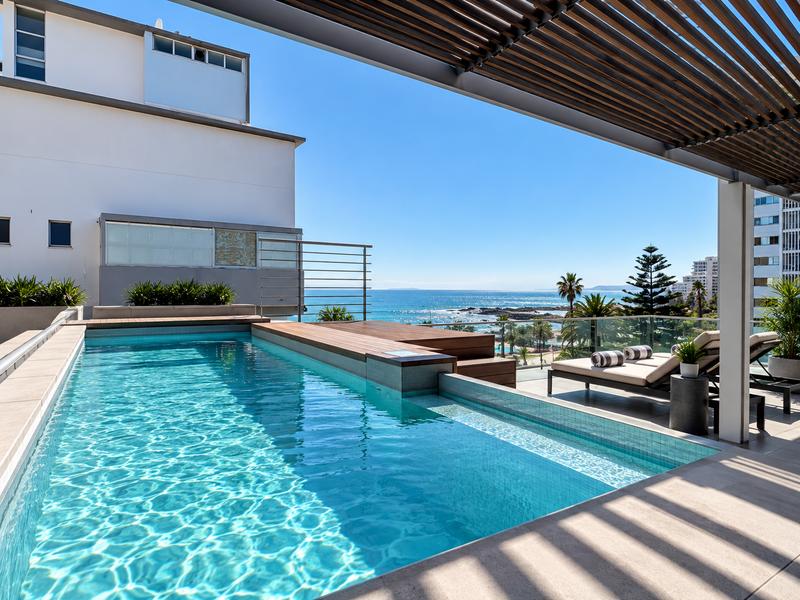 3 Bedroom Property for Sale in Sea Point Western Cape